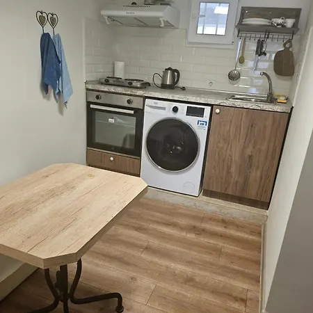 гарсониера в центъра на град L